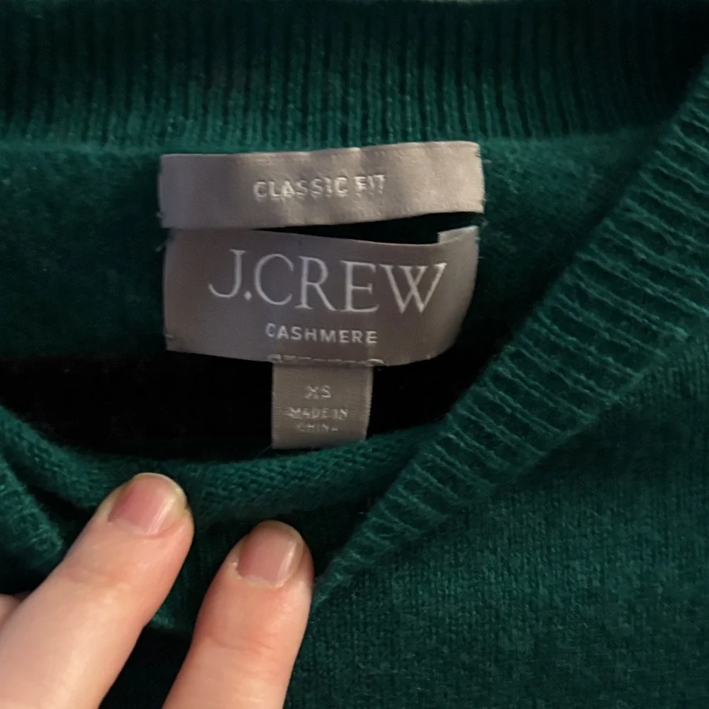 J. Crew green Women's Crew Neck cashmere Sweater - Picture 4 of 4